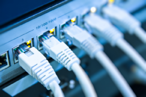 Read more about the article Hướng dẫn triển khai mô hình Inter-VLAN Routing với Router và Switch Cisco